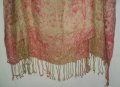 Огромен памучен шал с ресни в охра и малина, снимка 3