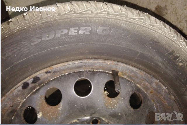 Гуми, снимка 2 - Гуми и джанти - 23393941