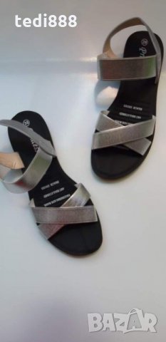 Нови сребристи ниски сандали