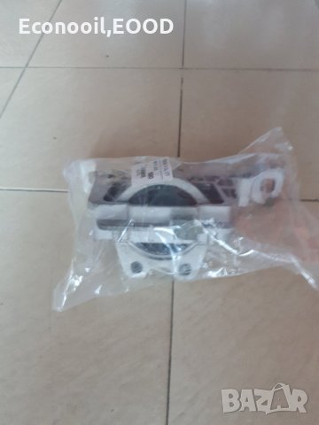 Mazda 3 Тампон двигател решетка,, снимка 2 - Части - 23724710