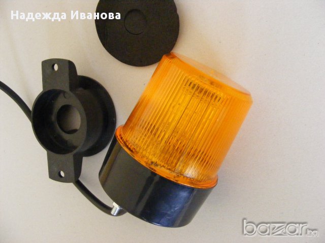 1бр. ЛЕД LED aварийна сигнална лампа маяк буркан блиц 12-24V, снимка 2 - Аксесоари и консумативи - 17125422