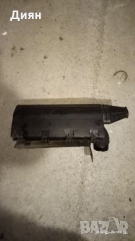 Кутия за въздушният филтър Bmw 318tds E36, снимка 3 - Части - 24266843