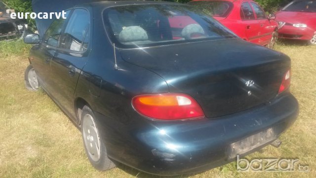 на части Hyundai Lantra 1.6, снимка 2 - Автомобили и джипове - 12644397