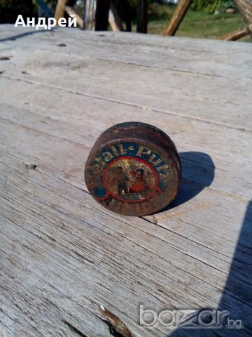 Стара метална кутия, снимка 2 - Антикварни и старинни предмети - 17137339