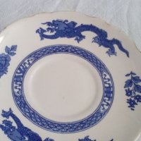 Порцелан чиния, снимка 2 - Чинии - 25489351