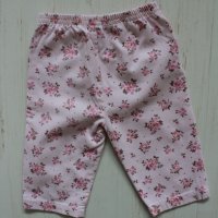 Розов кадифен панталон на флорална щампа, снимка 4 - Панталони и долнища за бебе - 25210016