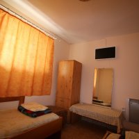 самостоятелна стая за нощувки в Център гр. Пловдив, квартира без хазяи, снимка 2 - Стаи под наем - 16673630
