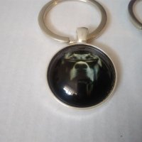 Стъклен 3D ключодържател с Доберман, снимка 1 - Колиета, медальони, синджири - 22680205