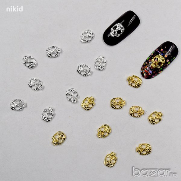 силует череп златист и сребрист  бижу декорация за нокти маникюр, снимка 1