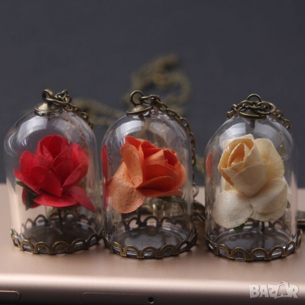 Красива Роза под стъклен похлупак - колие, снимка 1