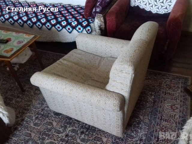 диван 3ка + 2ка + 2 фотьойла  -цена общо 200лв -2ка и 3ка дивани разтягащи се (стават на легла)с мат, снимка 3 - Дивани и мека мебел - 25243745