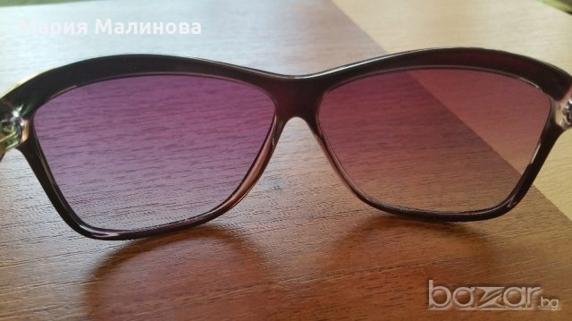 Дамски слънчеви очила  Benetton, снимка 5 - Слънчеви и диоптрични очила - 20344369