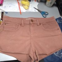 Къси панталонки цвят пудра, снимка 1 - Къси панталони и бермуди - 21536949