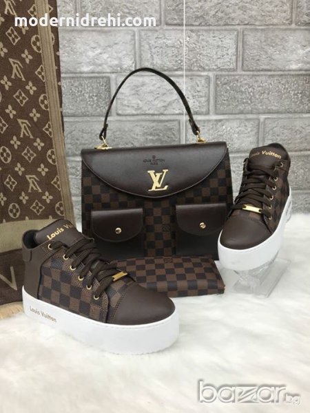 Дамски спортни обувки шал портфейл и чанта Louis Vuitton, снимка 1