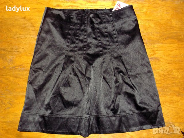 H&M, Пола с хастар, Размер 36 (S). Код 389, снимка 2 - Поли - 23986792