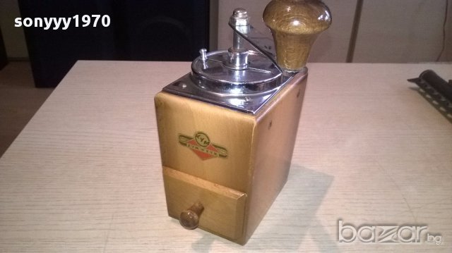 Kym=kym-красива ретро мелница-17х11х8см-внос швеицария, снимка 6 - Антикварни и старинни предмети - 18137449