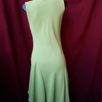 Електриково зелена рокля с мъниста М/Л, снимка 3 - Рокли - 22460487