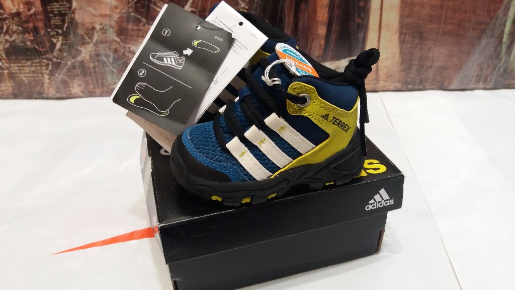 Adidas TERREX детски обувки номер: 17 в Детски маратонки в гр. Шумен -  ID23564819 — Bazar.bg