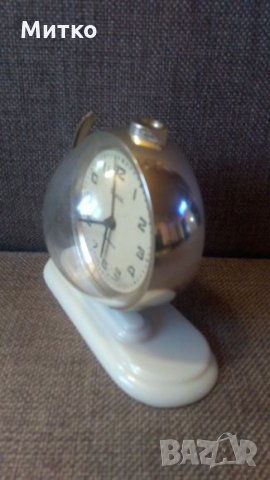 Стар часовник Слава от бившата СССР - работещ., снимка 2 - Антикварни и старинни предмети - 24489291
