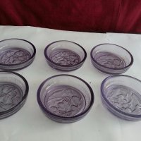 Стъклени лилави чинийки купички