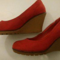Дамски червени обувки