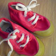 обувки Gap, 19-20ти номер, снимка 4 - Детски маратонки - 11272276