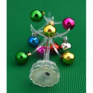 Декоративна елхичка с 12 цветни топки, светеща в различни цветове. Изработена от PVC материал. , снимка 2 - Декорация за дома - 16202432