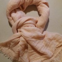 Дам.шал-/памук+вискоза/,цвят-св.розов. Закупен от Италия., снимка 1 - Шалове - 23715508