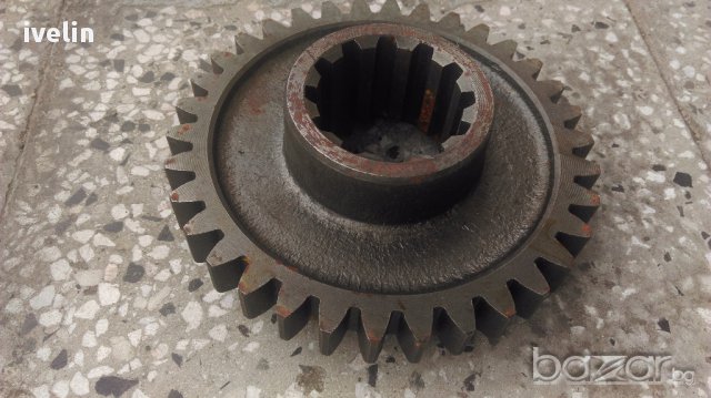 Зъбно колело 16шлици / 32зъба МТЗ