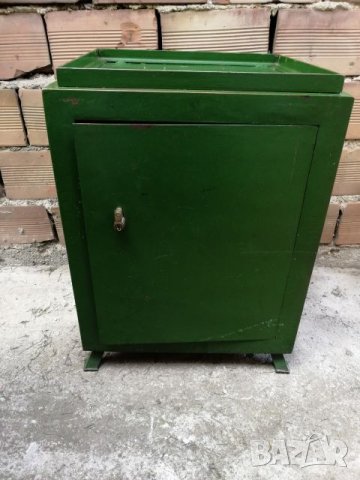 Сейф (каса) две в едно. 