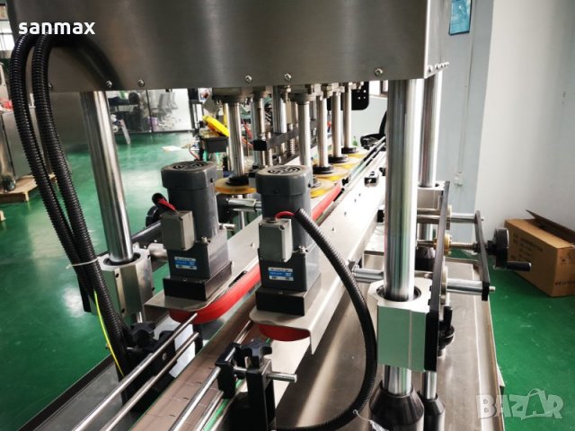 Автоматична затваряща машина, снимка 2 - Други машини и части - 23933092