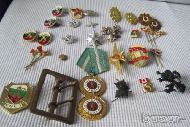Копчета, военни отличия, петлици, вензели, звезди, медали, лъвчета, значки от БА, БЧК и др. , снимка 10 - Антикварни и старинни предмети - 18005885