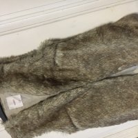 Pull and bear елече изкуствен косъм , снимка 5 - Елеци - 25516592