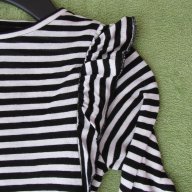 Чудесна блуза за момиче Н&М черно и бяло размер 98/104 и 134/1402, снимка 5 - Детски Блузи и туники - 17408628