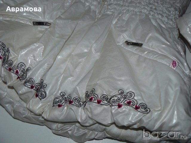 Топло Little Queen бяло яке – 116 ръст, снимка 8 - Детски якета и елеци - 19825160