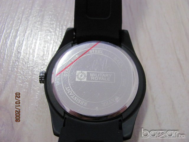 Часовник Милитари отлично качество в кутия , снимка 2 - Мъжки - 7431847