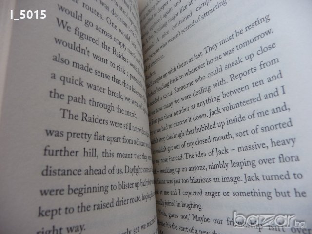 The Territory, Escape by Sarah Govett , снимка 4 - Художествена литература - 19400446