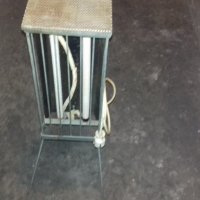 Продавам метална Отоплителна печка 1800W , снимка 1 - Печки, фурни - 22978565