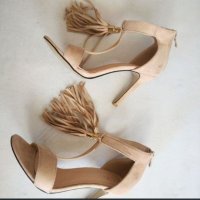 Обувки, снимка 3 - Дамски обувки на ток - 23879263