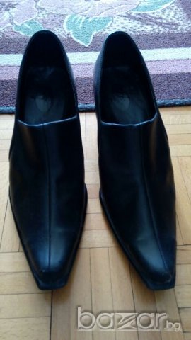 Дамски кожени обувки, снимка 1 - Дамски ежедневни обувки - 19647097