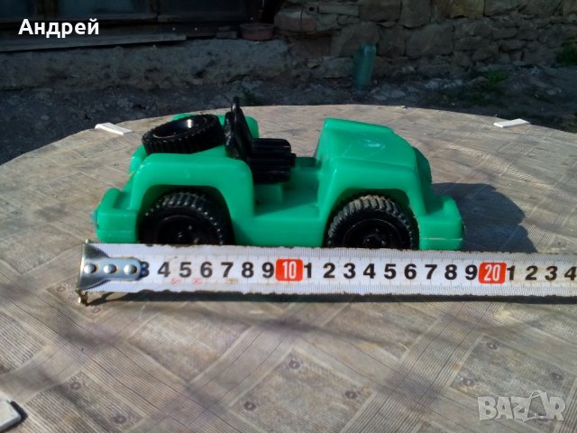 Стара играчка,джип, снимка 3 - Антикварни и старинни предмети - 21935400