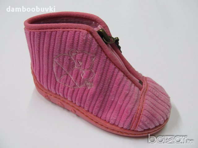 Български пантофи розово кадифе, снимка 1 - Бебешки обувки - 17567949