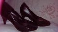 черни обувки, снимка 1 - Дамски обувки на ток - 21312474