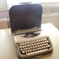 Продавам пишеща машина "Марица", снимка 3 - Други машини и части - 23043087