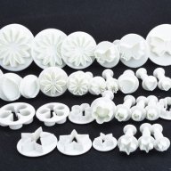 33 форми пластмасови резци с бутало 10 комплекта за украса декор торти фондан, снимка 3 - Форми - 9803428