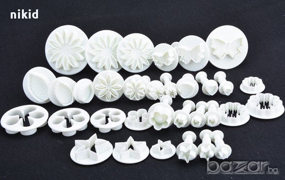 33 форми пластмасови резци с бутало 10 комплекта за украса декор торти фондан, снимка 3 - Форми - 9803428
