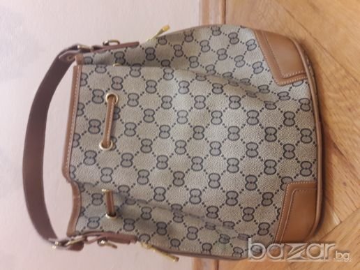 Продавам дамска чанта, снимка 4 - Чанти - 21307208