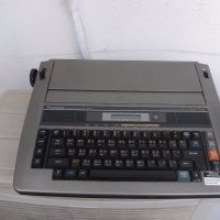 Продавам пишеща машина , снимка 1 - Друга електроника - 19593905