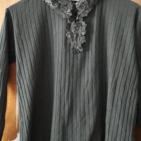 Дамска черна блуза с дълъг ръкав и дантелена яка, снимка 3 - Блузи с дълъг ръкав и пуловери - 25242122