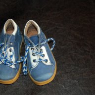 Обувки от естествена кожа №18, снимка 1 - Детски маратонки - 7316349